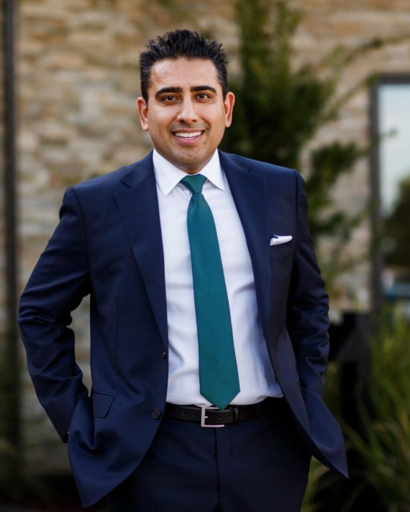 bio.jpg_1678480254-scaled